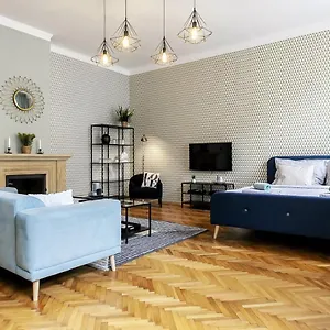 Appartement Cubistic Eliska / Jewish Quarter / Old Town, Praag