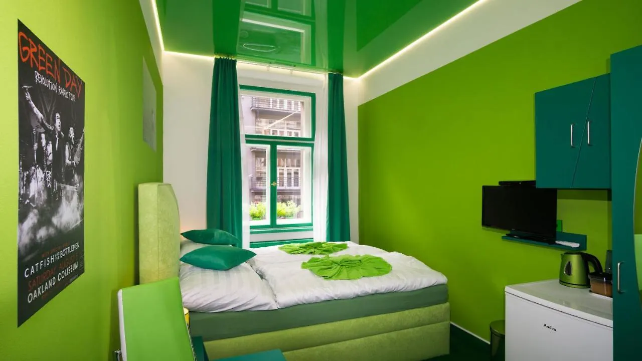 Apartment Colours - Your 7 Colour Experience In Centre Of Praha