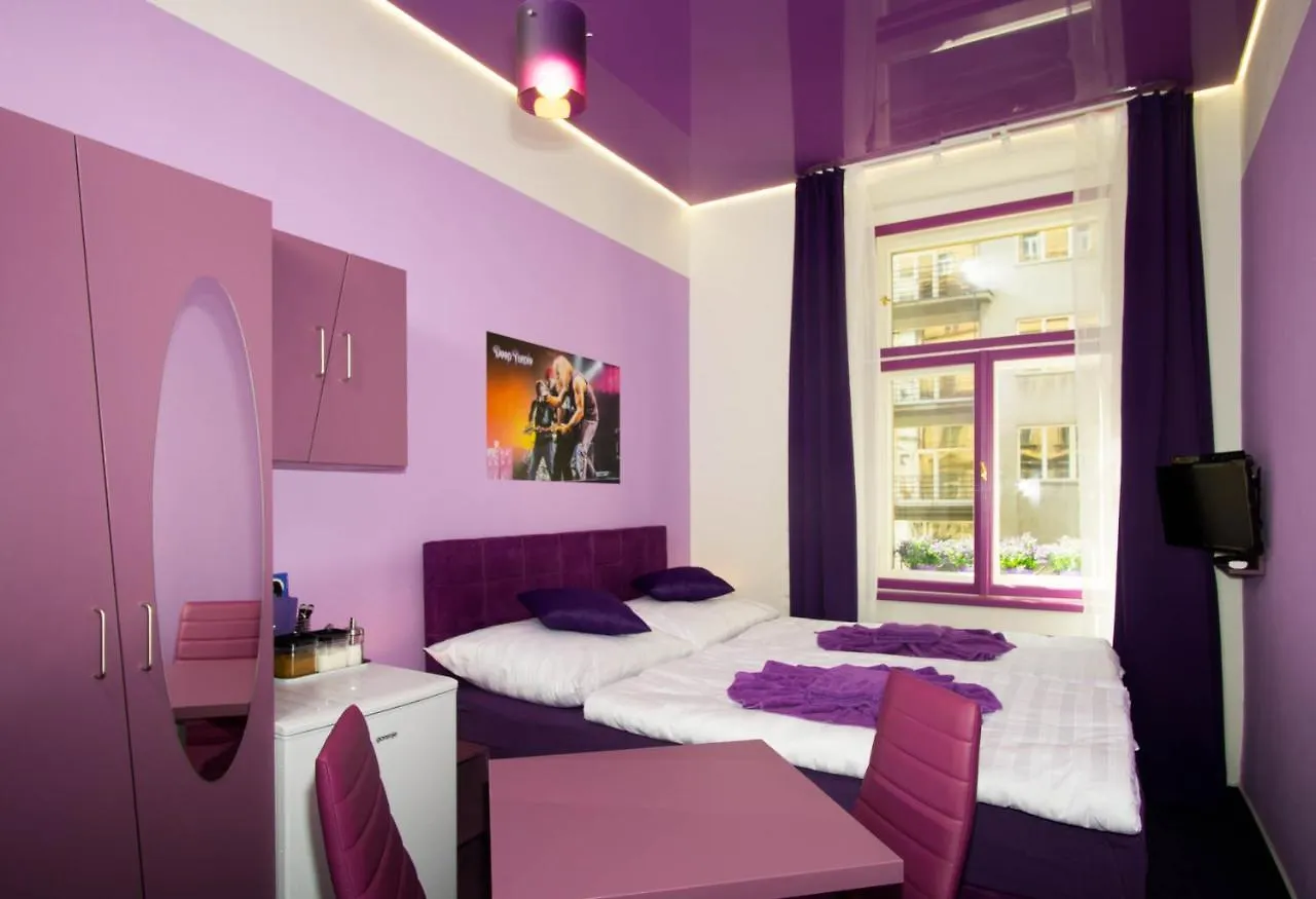 Apartment Colours - Your 7 Colour Experience In Centre Of Praha