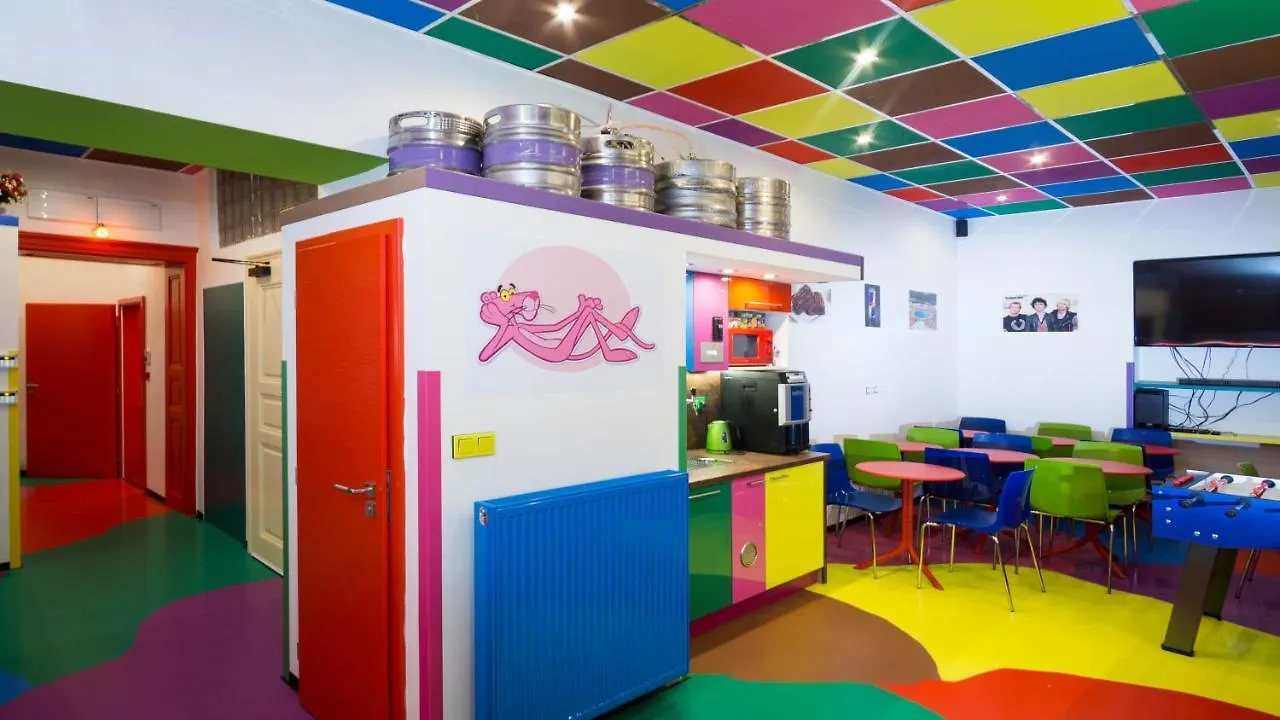 Apartment Colours - Your 7 Colour Experience In Centre Of Praha