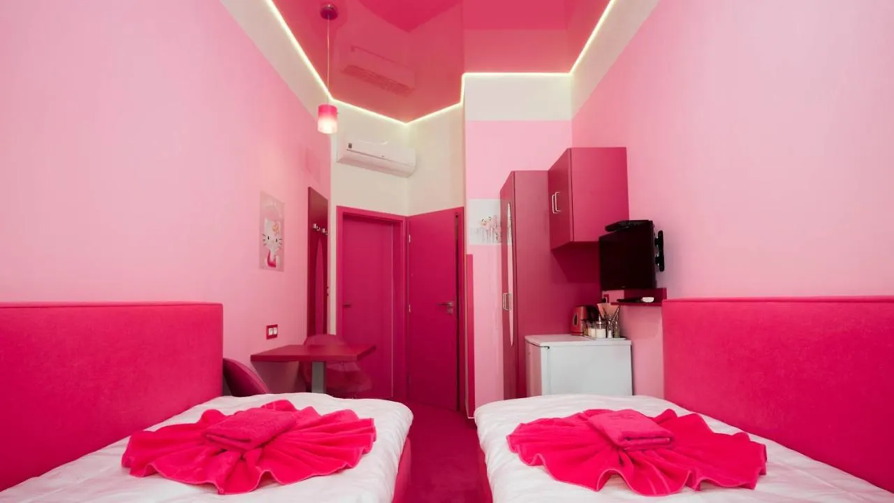 Apartment Colours - Your 7 Colour Experience In Centre Of Praha