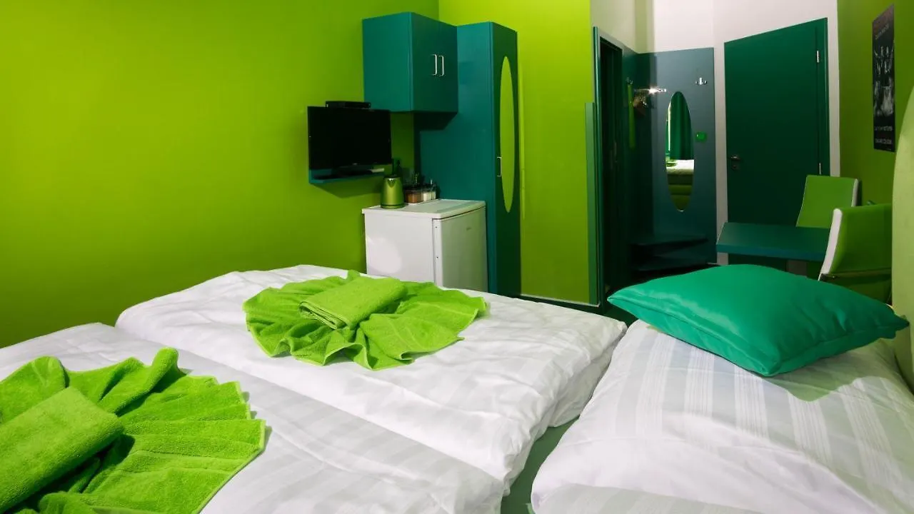 Apartment Colours - Your 7 Colour Experience In Centre Of Praag